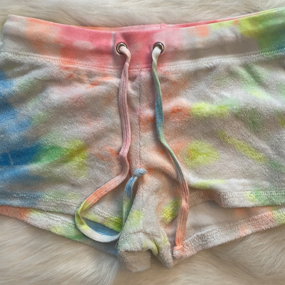 Shorts - Picture 4 of 4